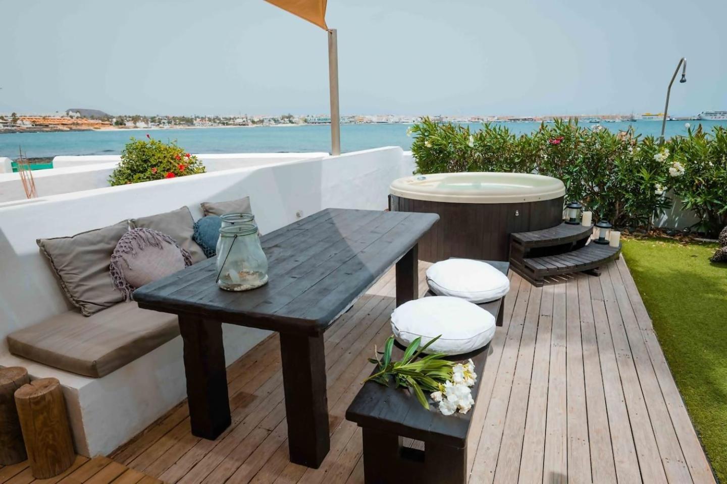 Villa Maluhia Frente Al Mar Y Jacuzzi Corralejo Exterior foto